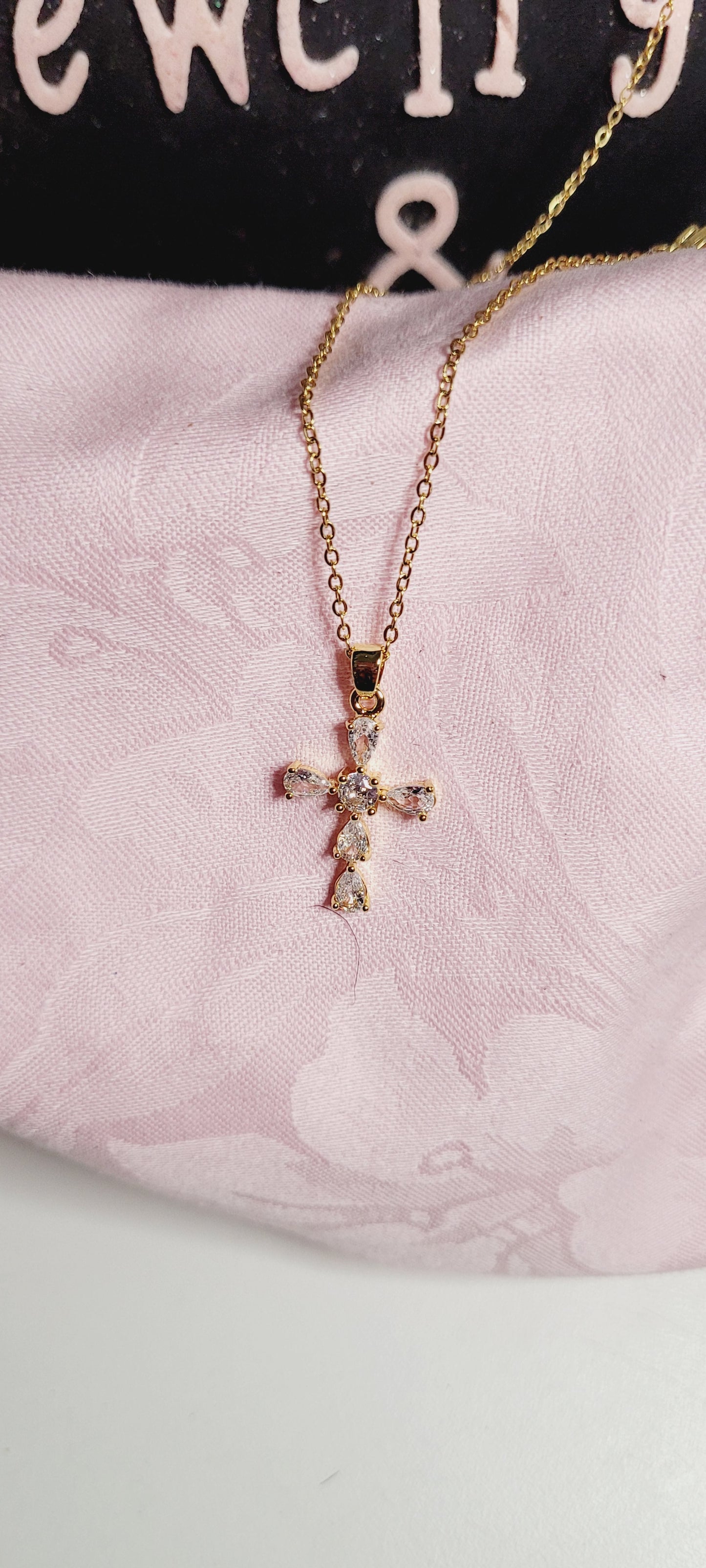 Simple Style Cross Shape Inlay Zircon 18k Gold Plated Necklace