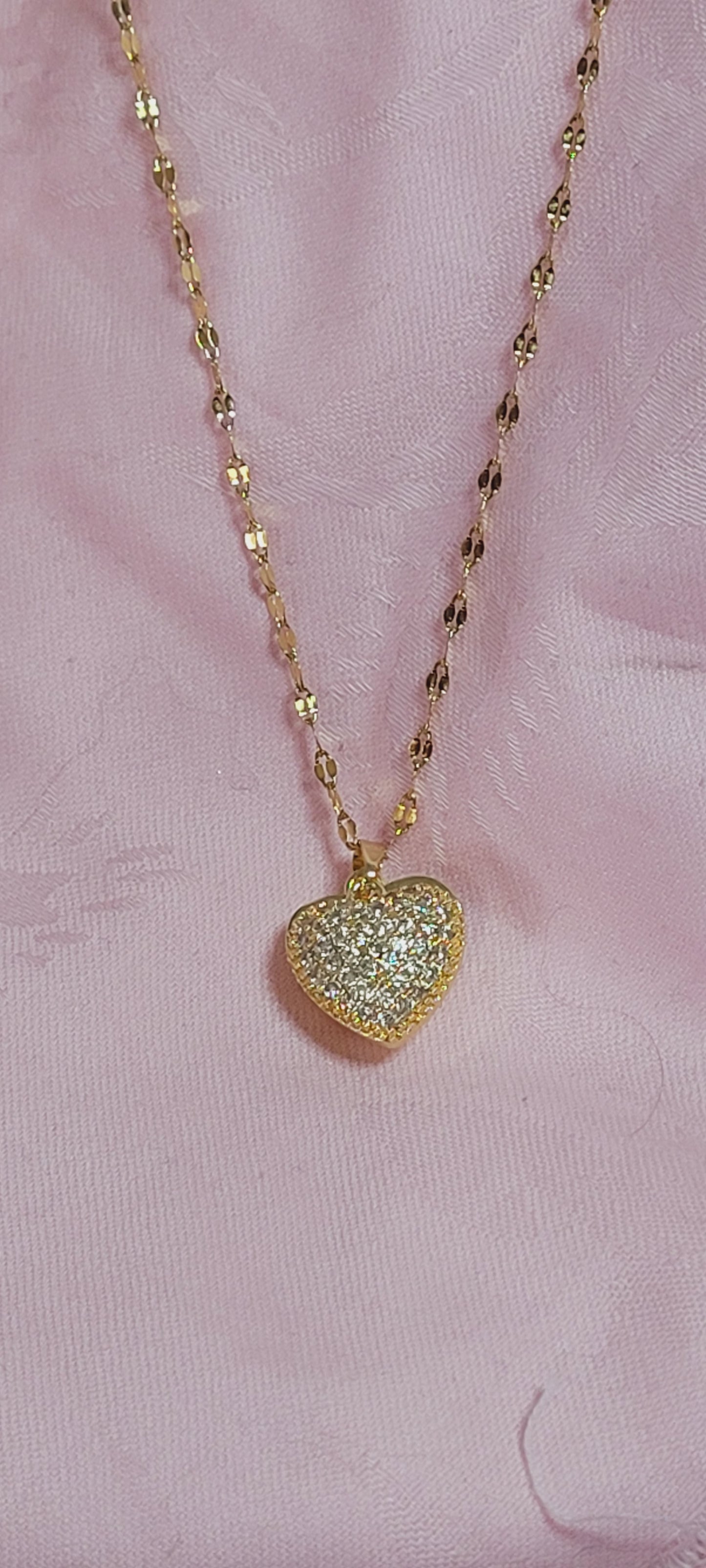 Gold Zirconia Inlay Heart-Shaped locket with Faux Pearl Necklace