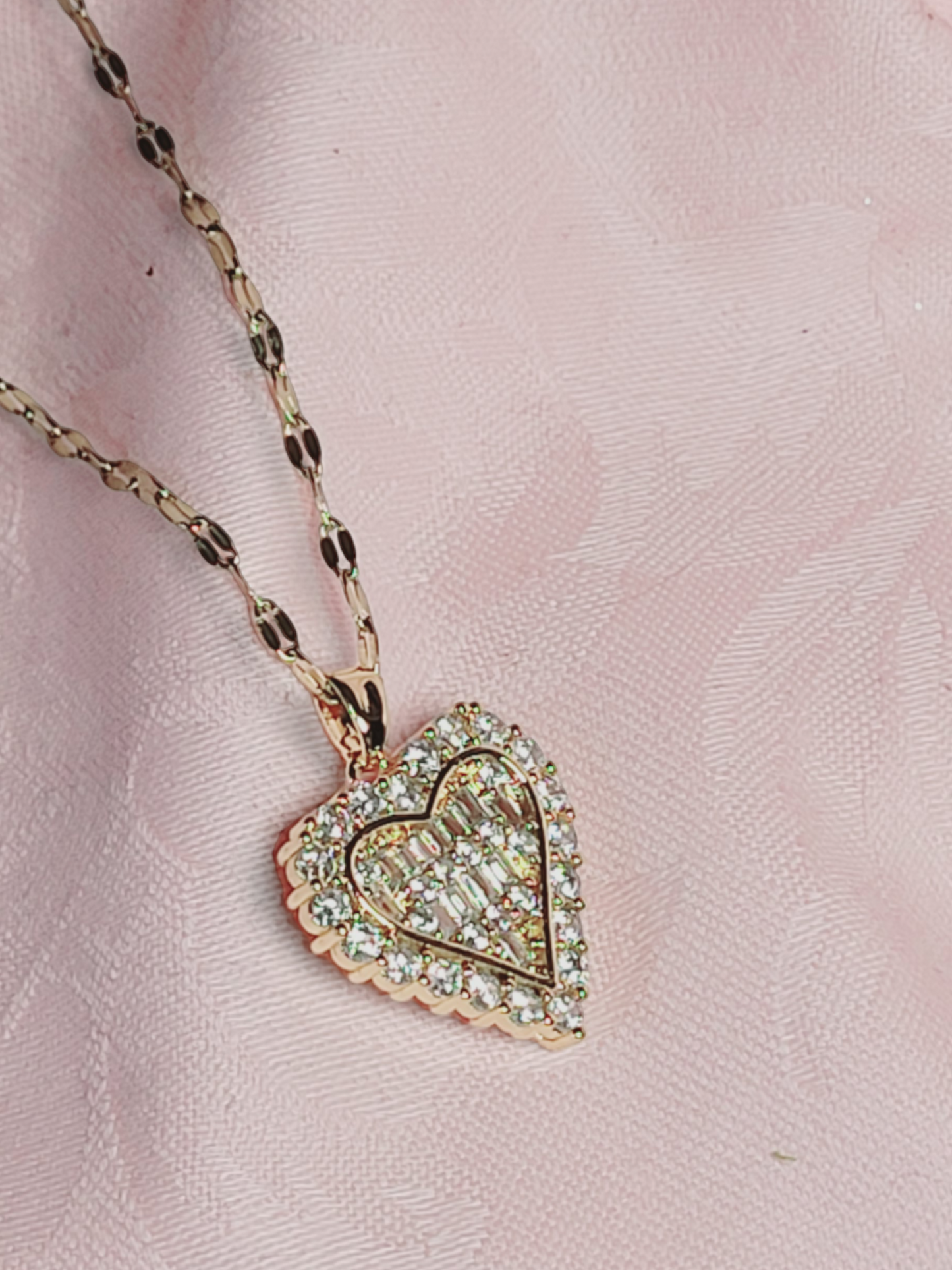 Luxury Geometric 18K Gold-Plated Heart Pedant Necklace