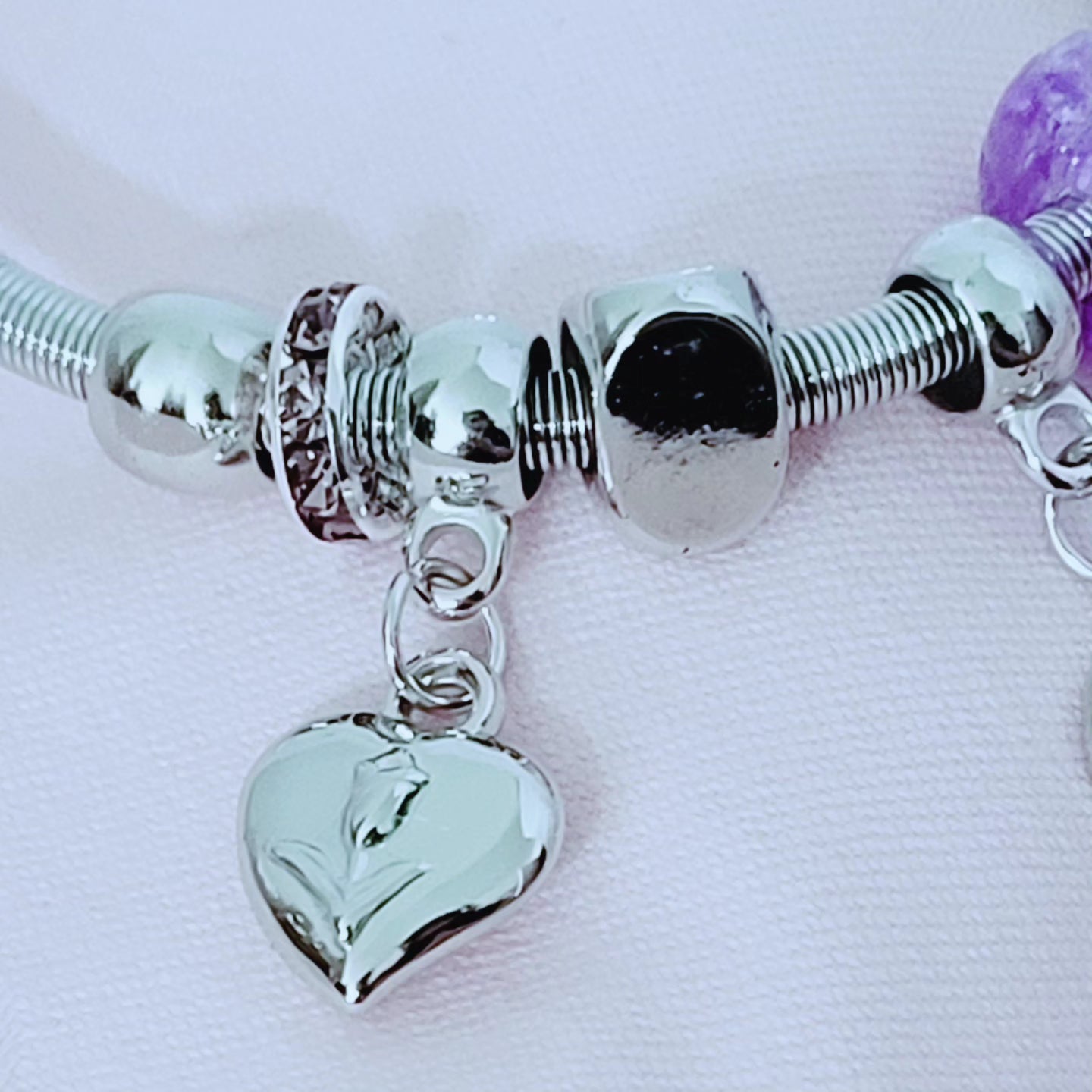 Vintage Heart Pendant and Beads Stretchable Cuff Bangle-Purple