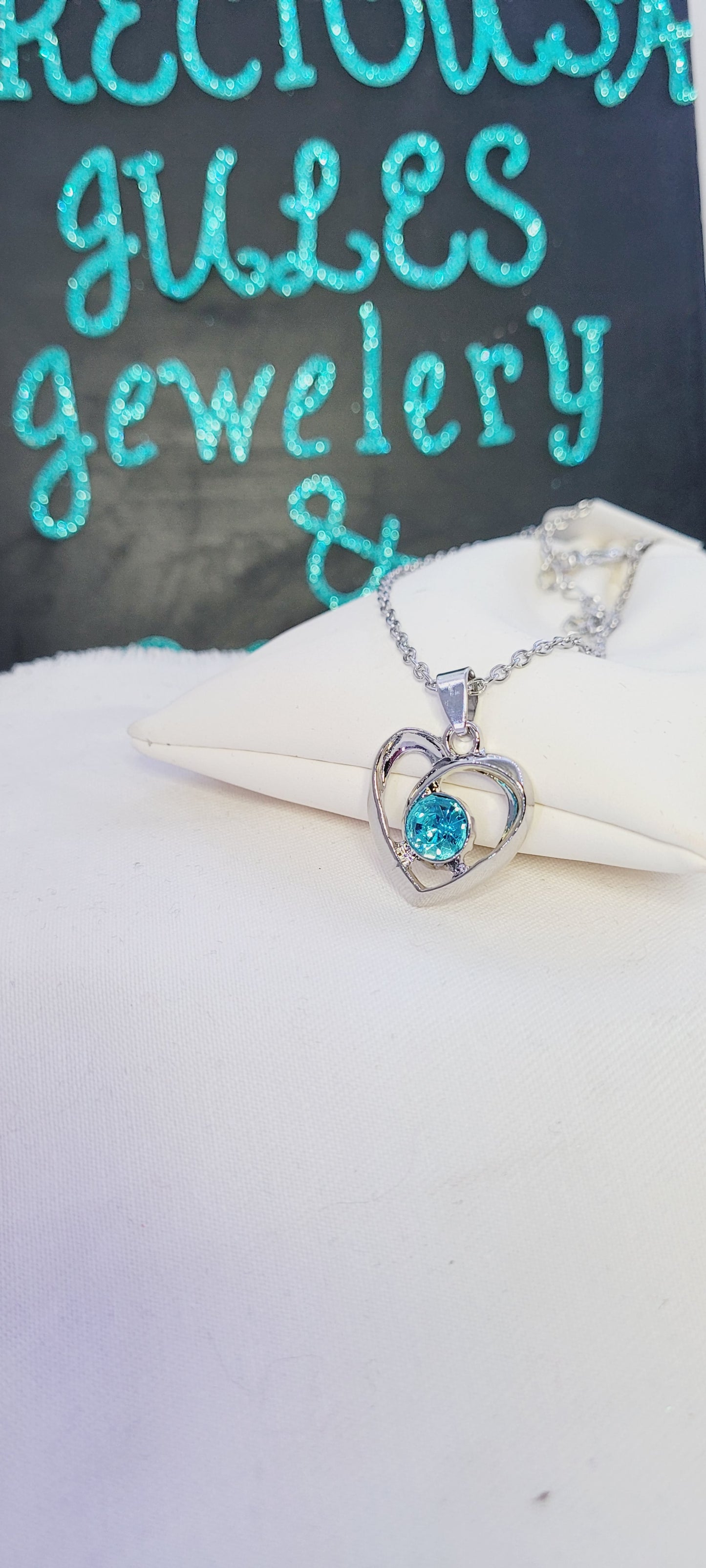 Heart Shape Pendant Necklace