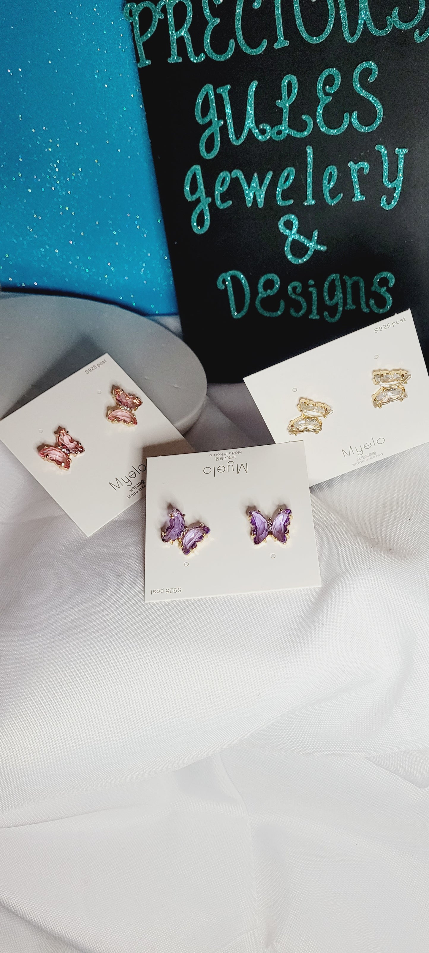 Creative Fantasy Crystal Butterfly Earrings