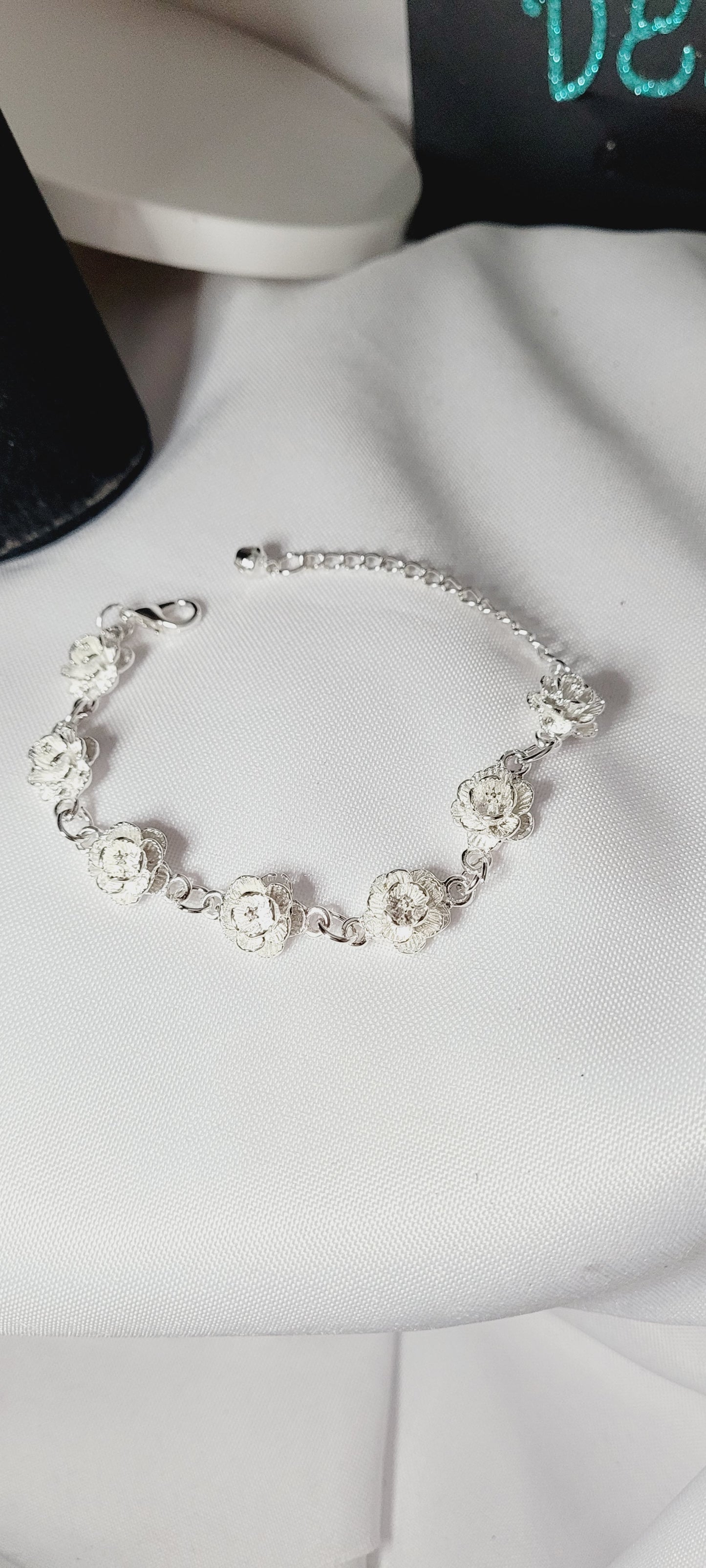 Fashion Alloy Rose shape bracelet