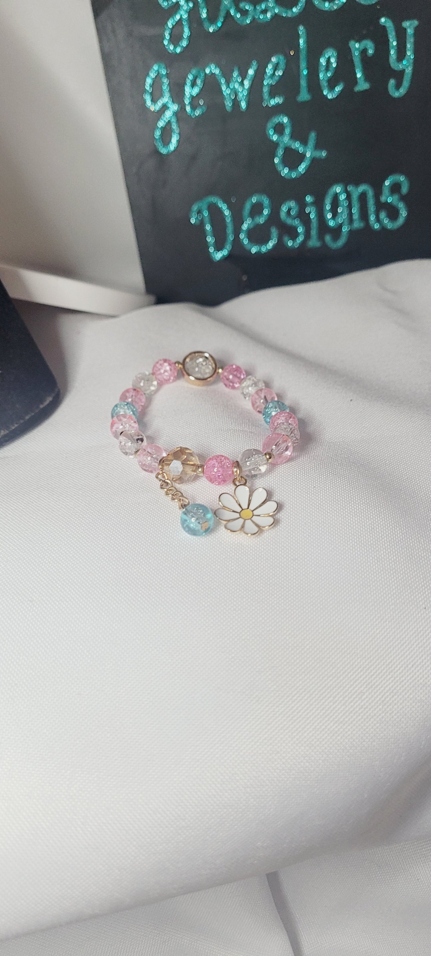 Crystal Bead Elastic Flower Bracelet